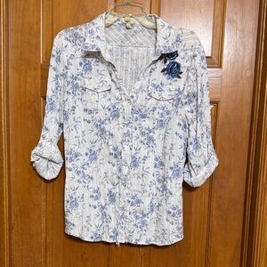 Reba White and Blue Floral Button Down Shirt